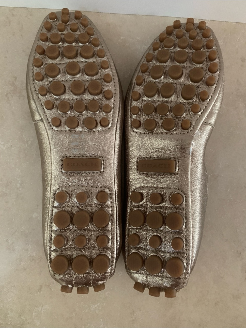 Coach Vernon Soft Metallic Leather Ballet Flat Turnlock Hardware Loafers 6B - Picture 6 of 6